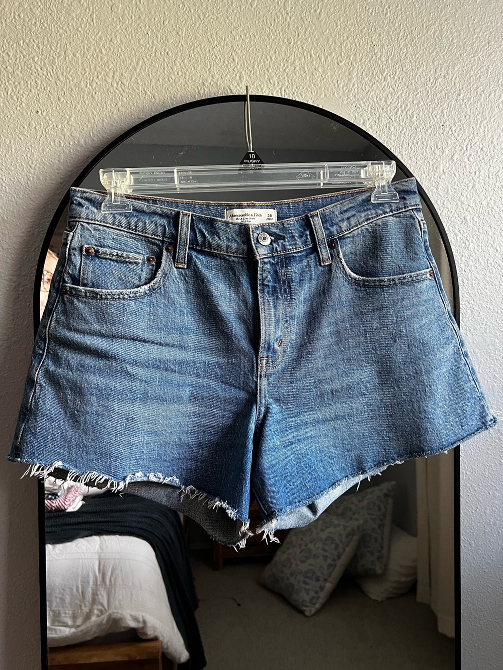 Abercrombie & Fitch The A-Line Short Mid Rise - Medium Wash